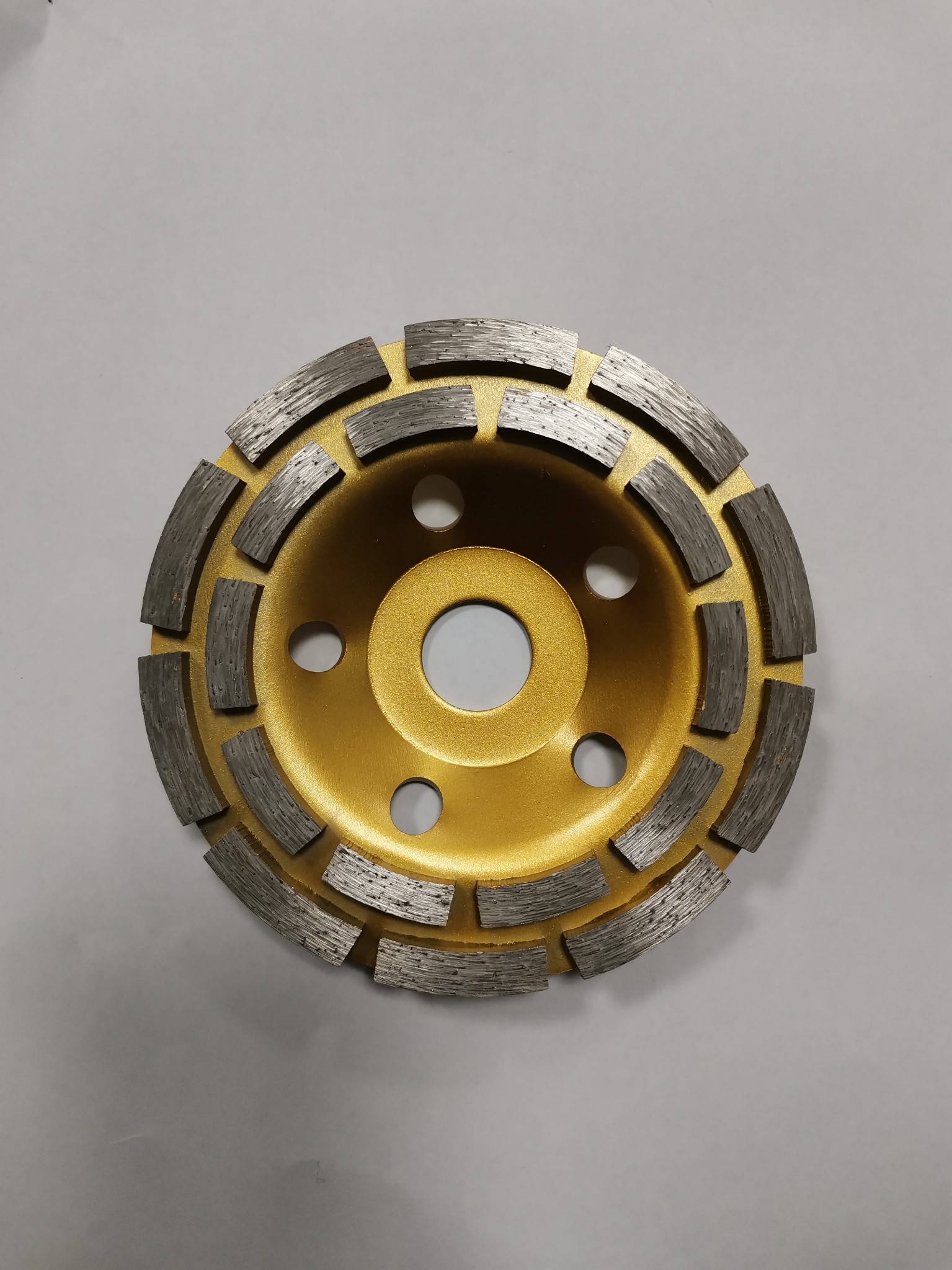 Disc oala diamantat Turbo de slefuit beton si piatra 125 mm